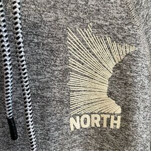“NORTH” MN hoodie women’s M